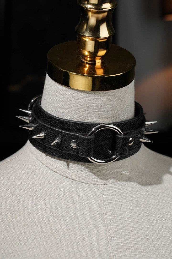 O Ring Spikes Choker