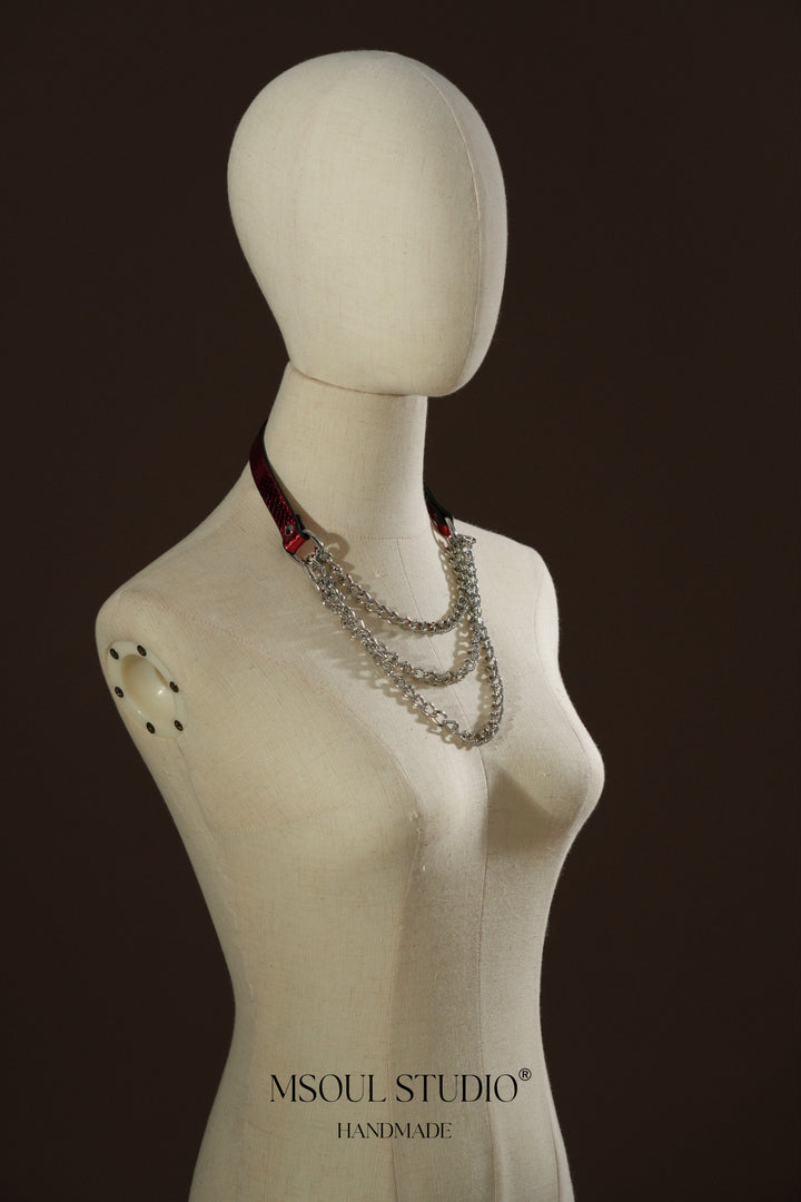 Elegant Chain Choker