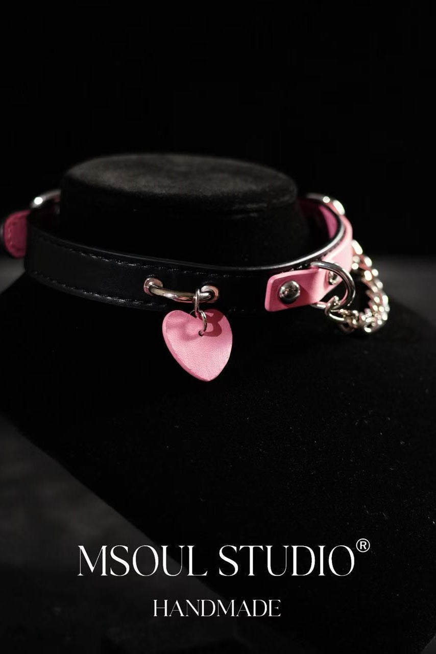 Black Pink Label Collar