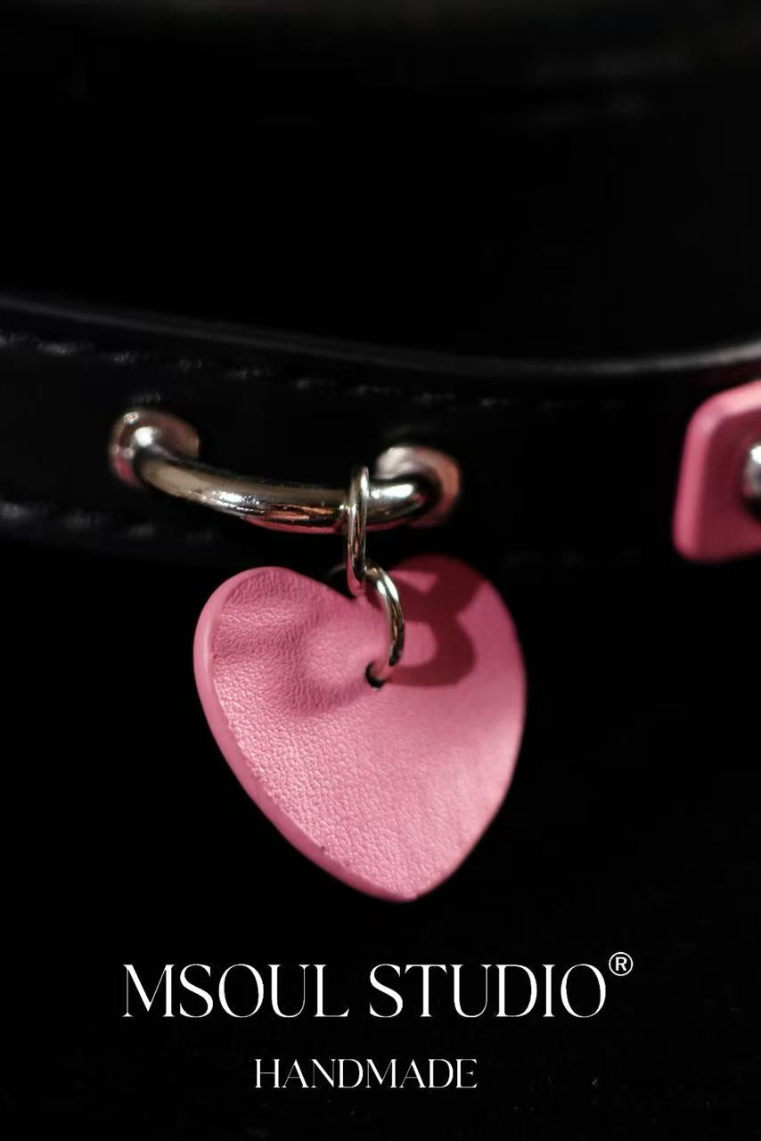 Black Pink Label Collar