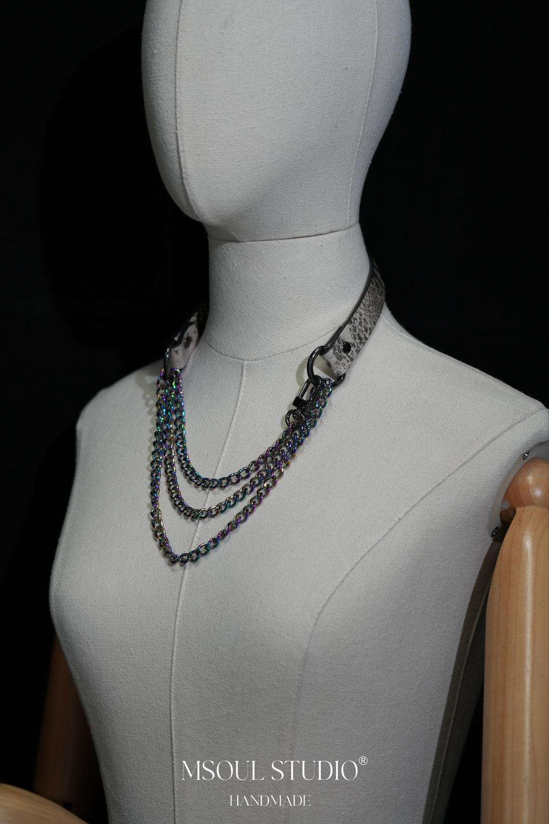 Domme Chain Choker