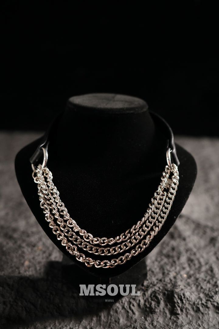 Elegant Chain Choker