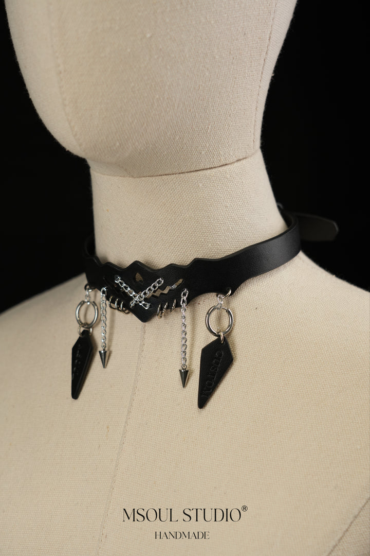 Inferna Sigil Chain Choker