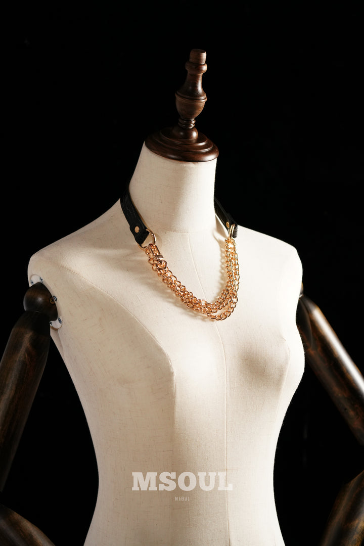 Elegant Chain Choker