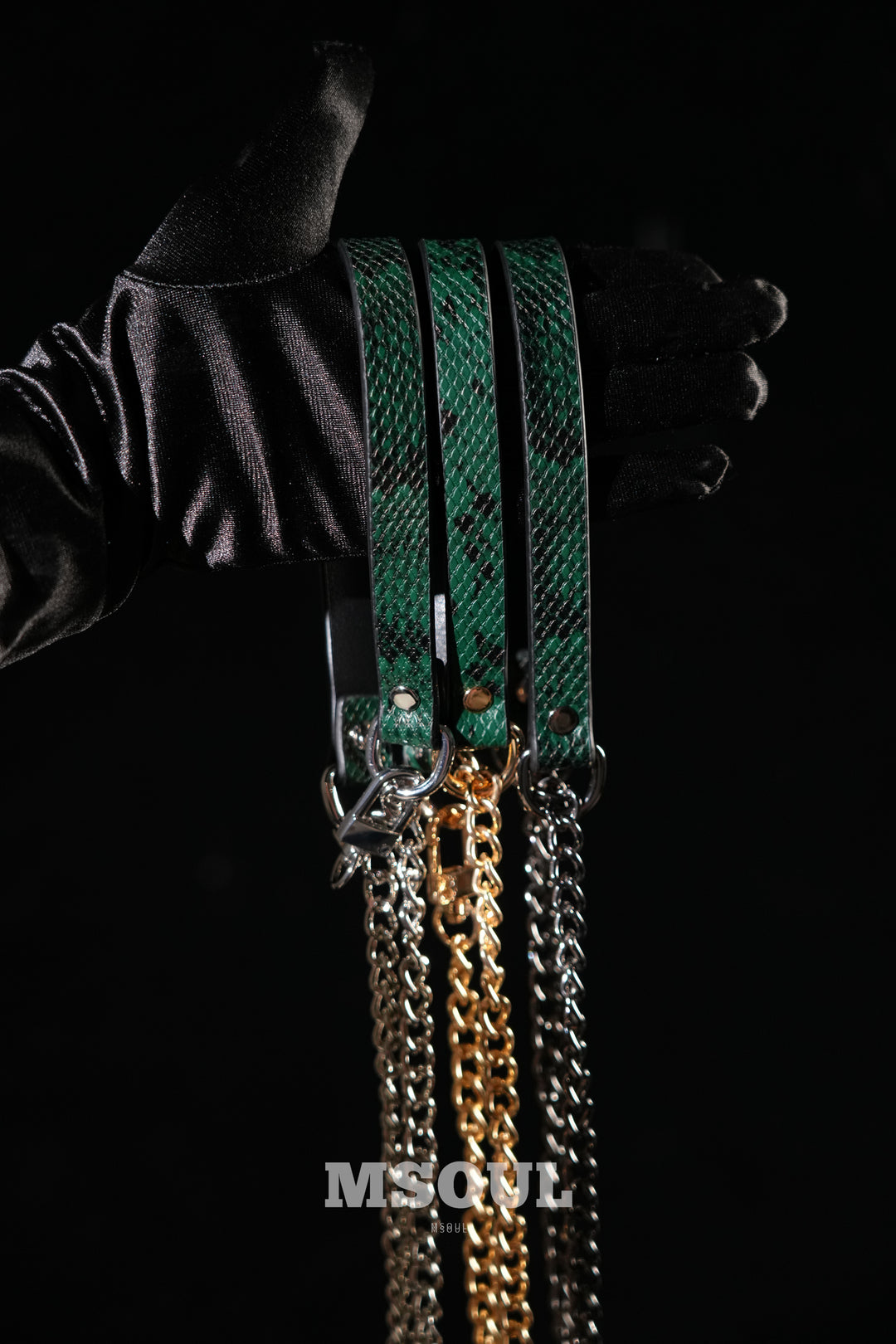 Domme Chain Choker