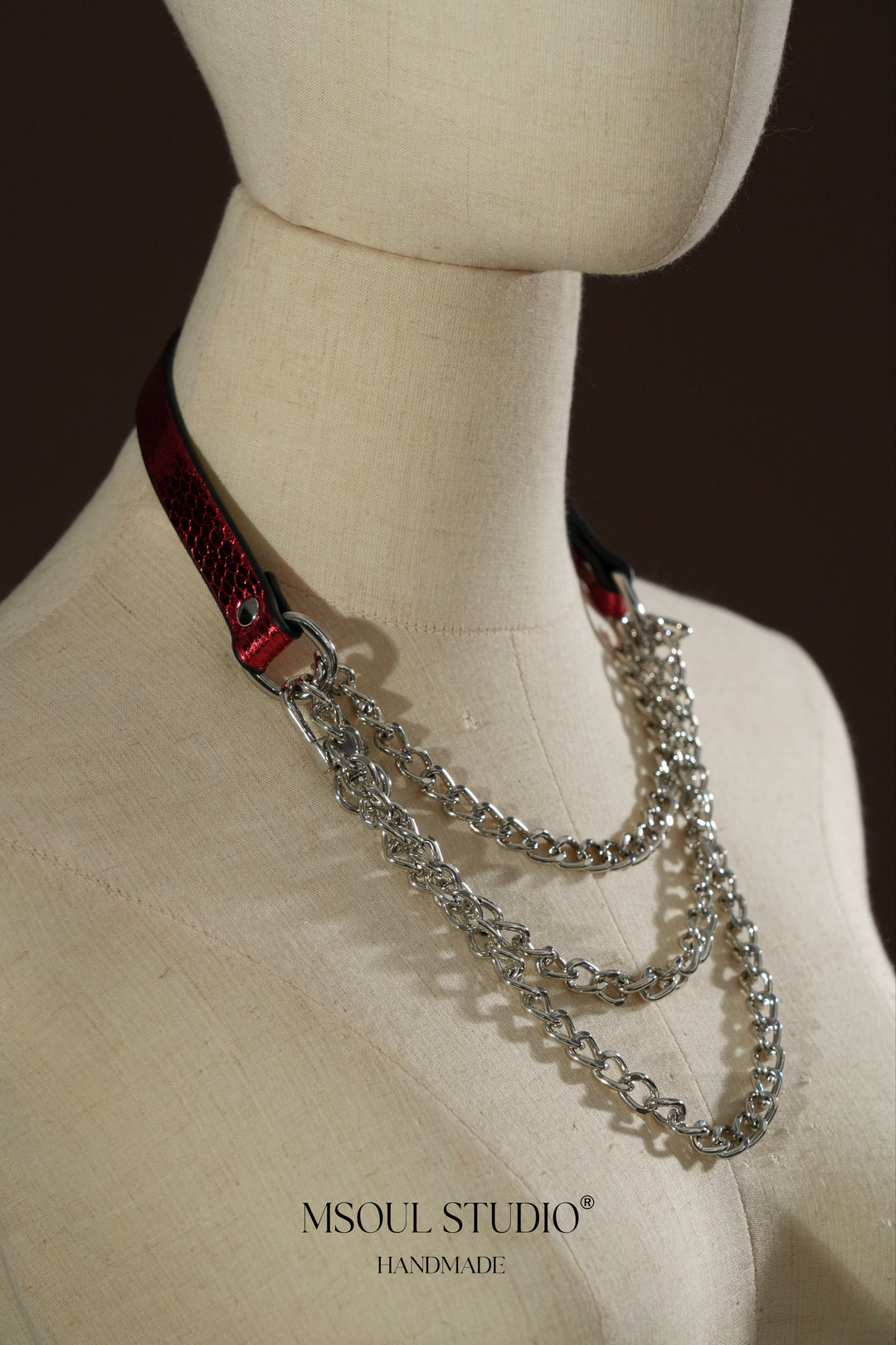Elegant Chain Choker