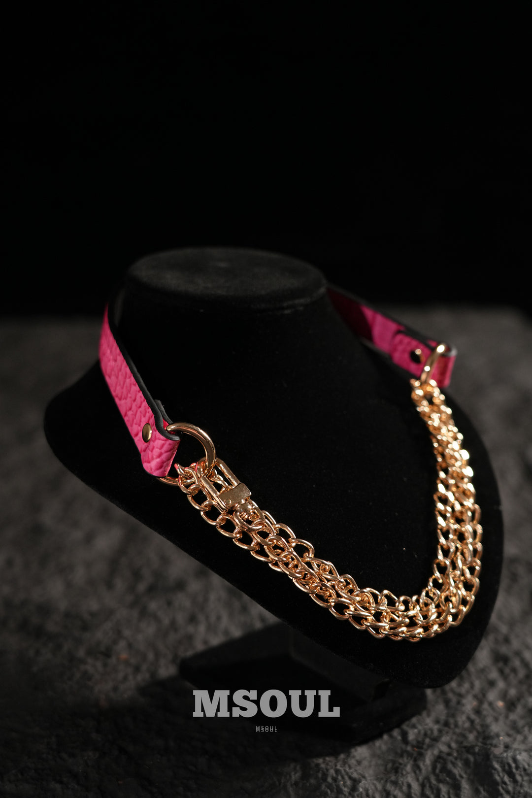 Elegant Chain Choker