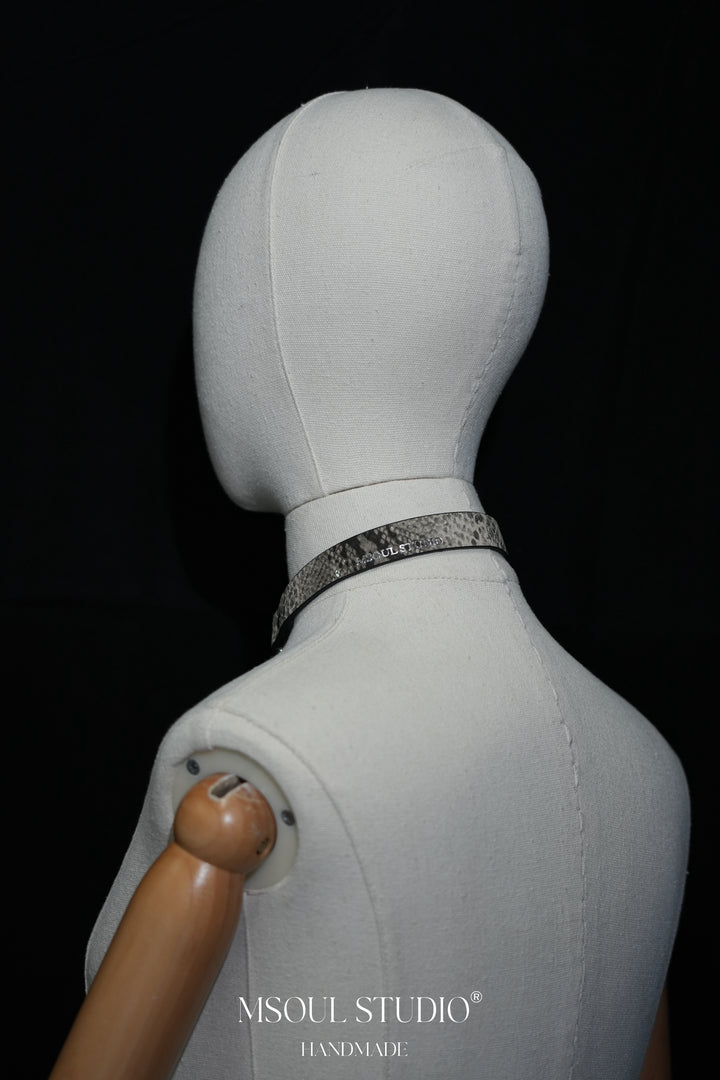 Domme Chain Choker