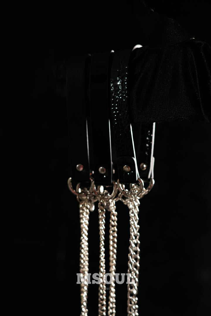 Elegant Chain Choker