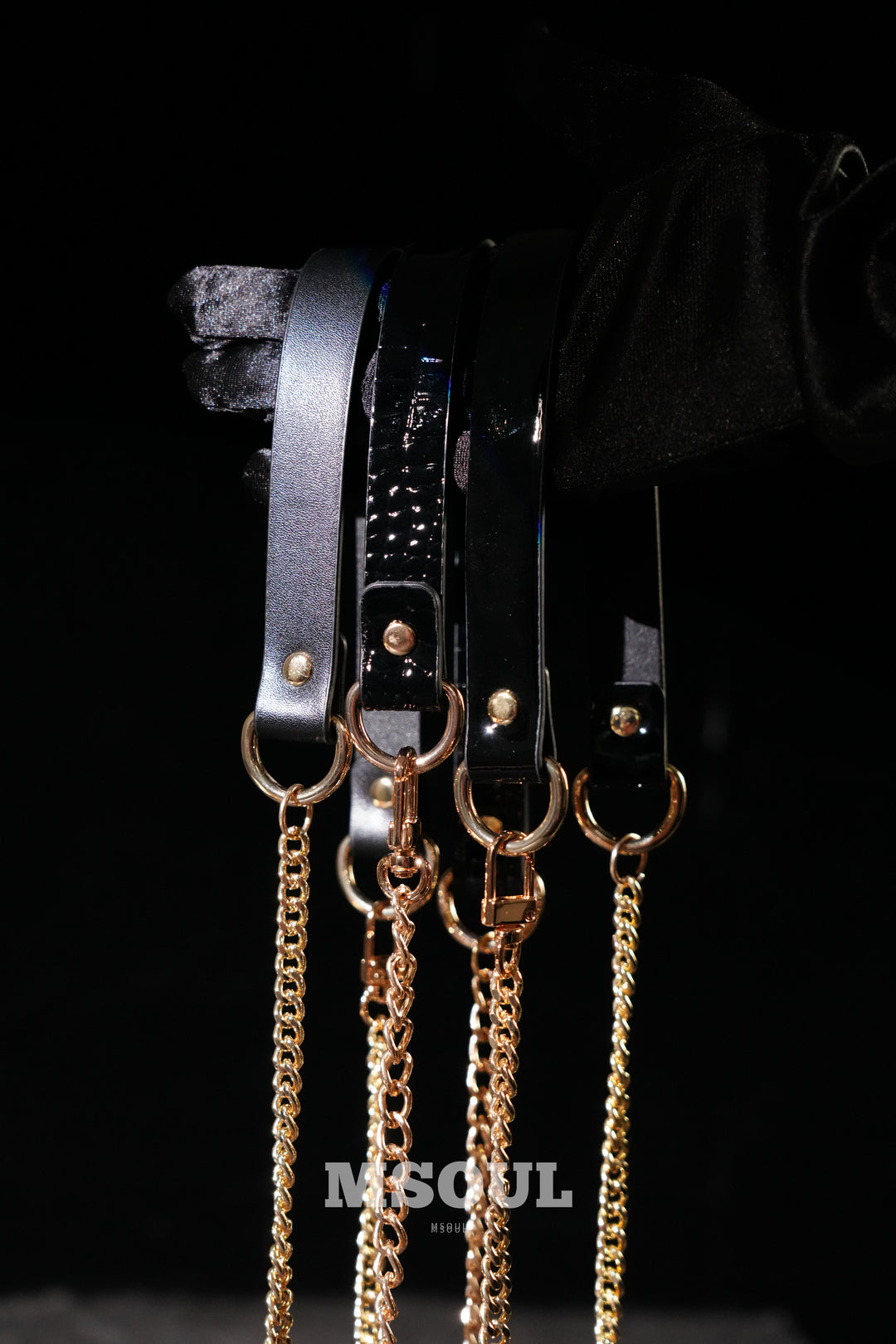 Elegant Chain Choker