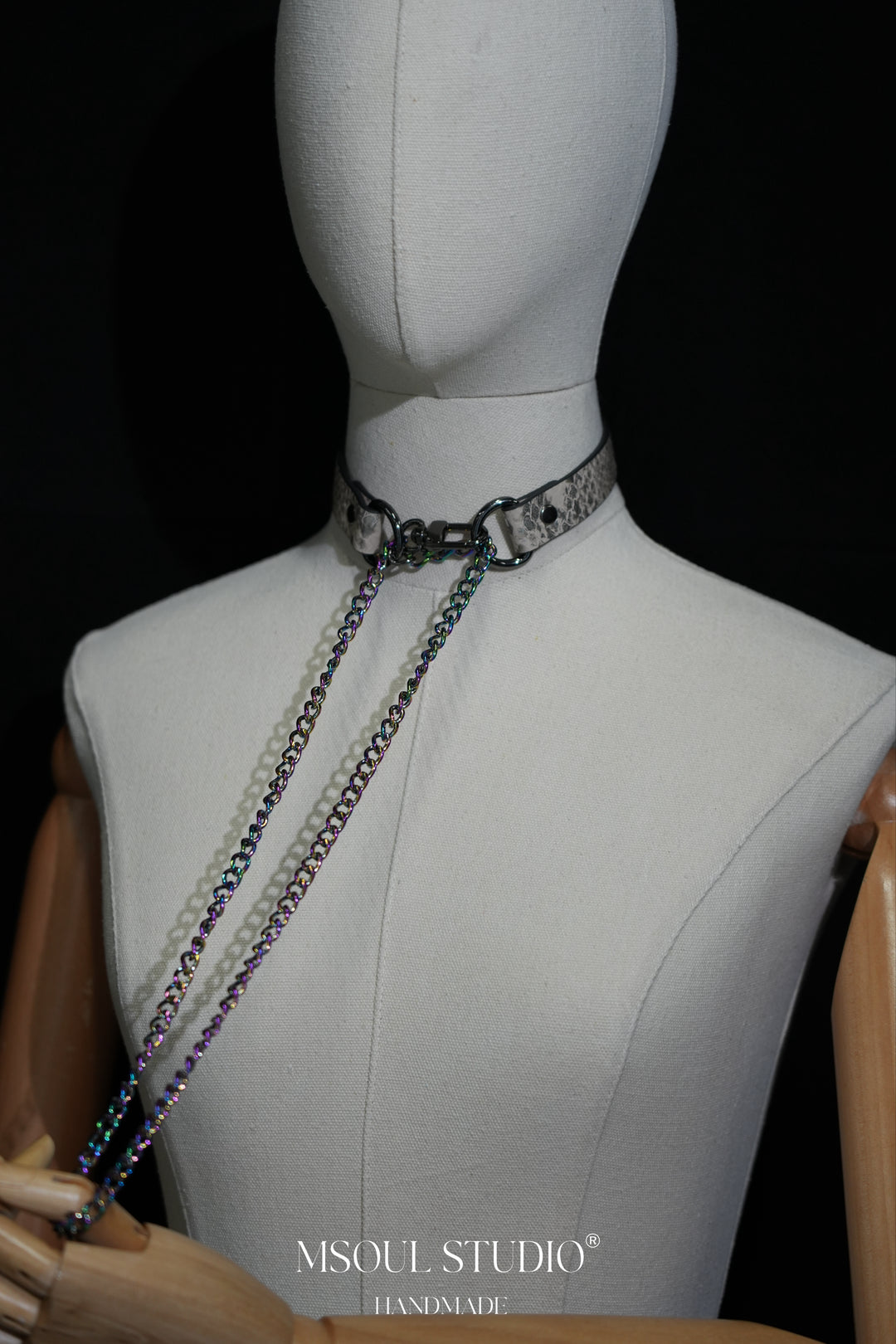 Domme Chain Choker