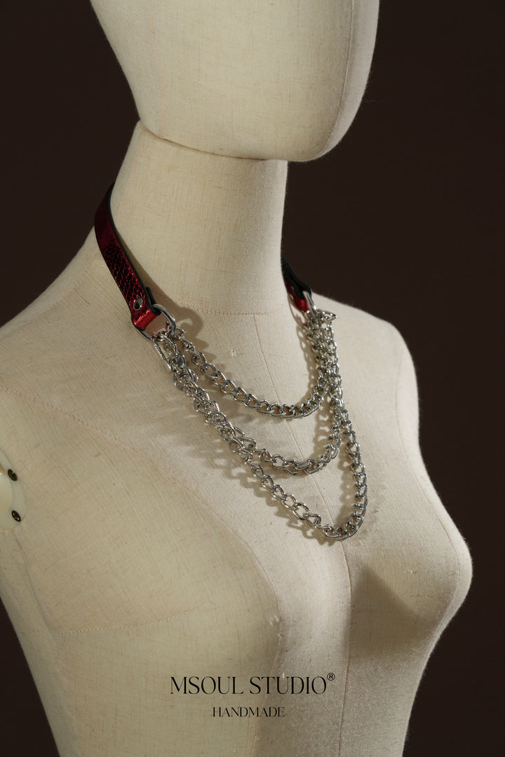 Elegant Chain Choker