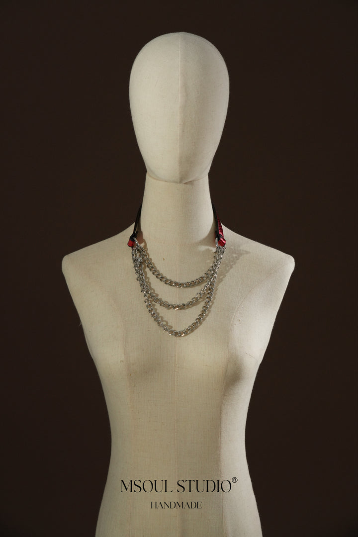 Elegant Chain Choker