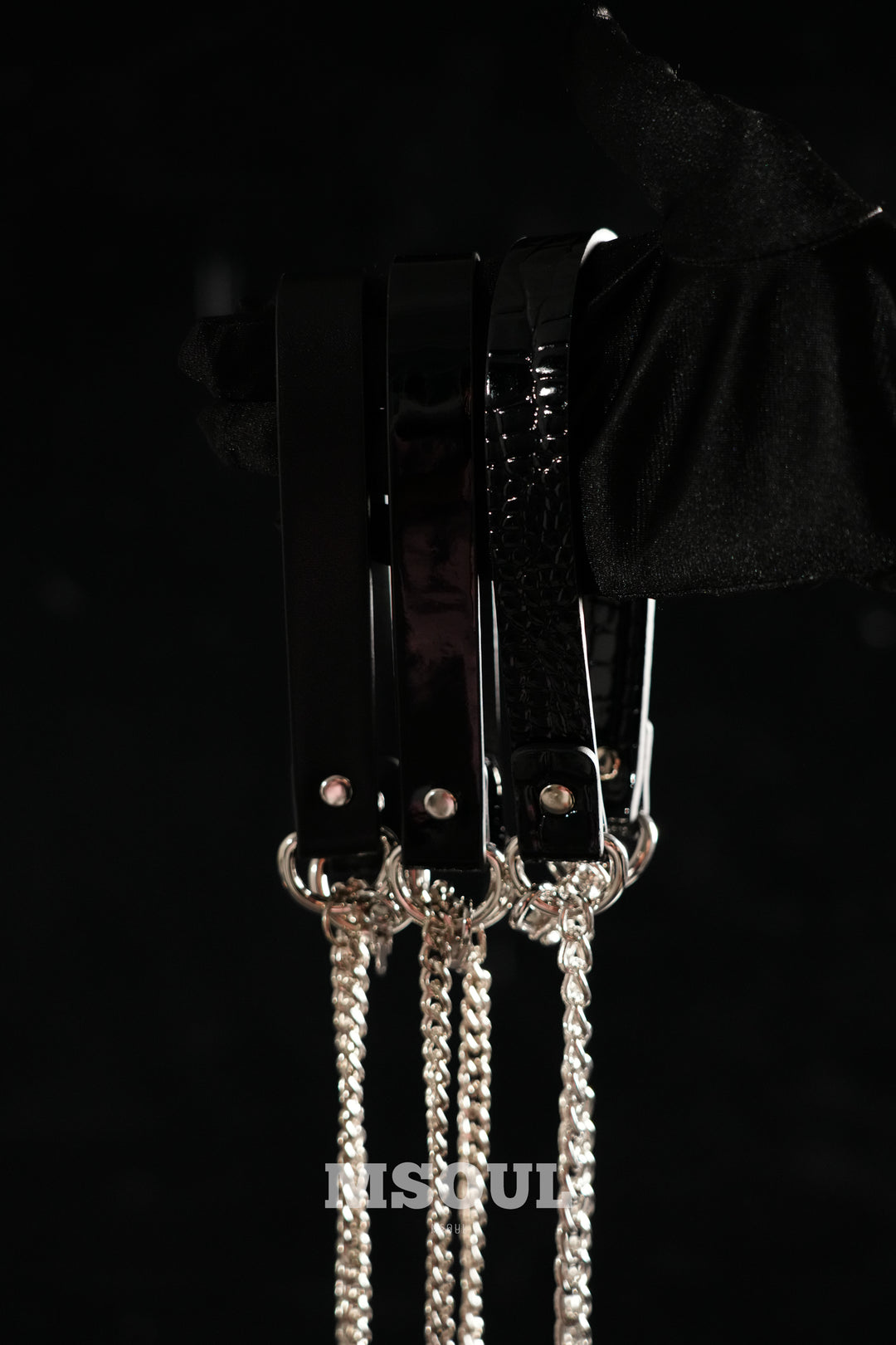 Elegant Chain Choker