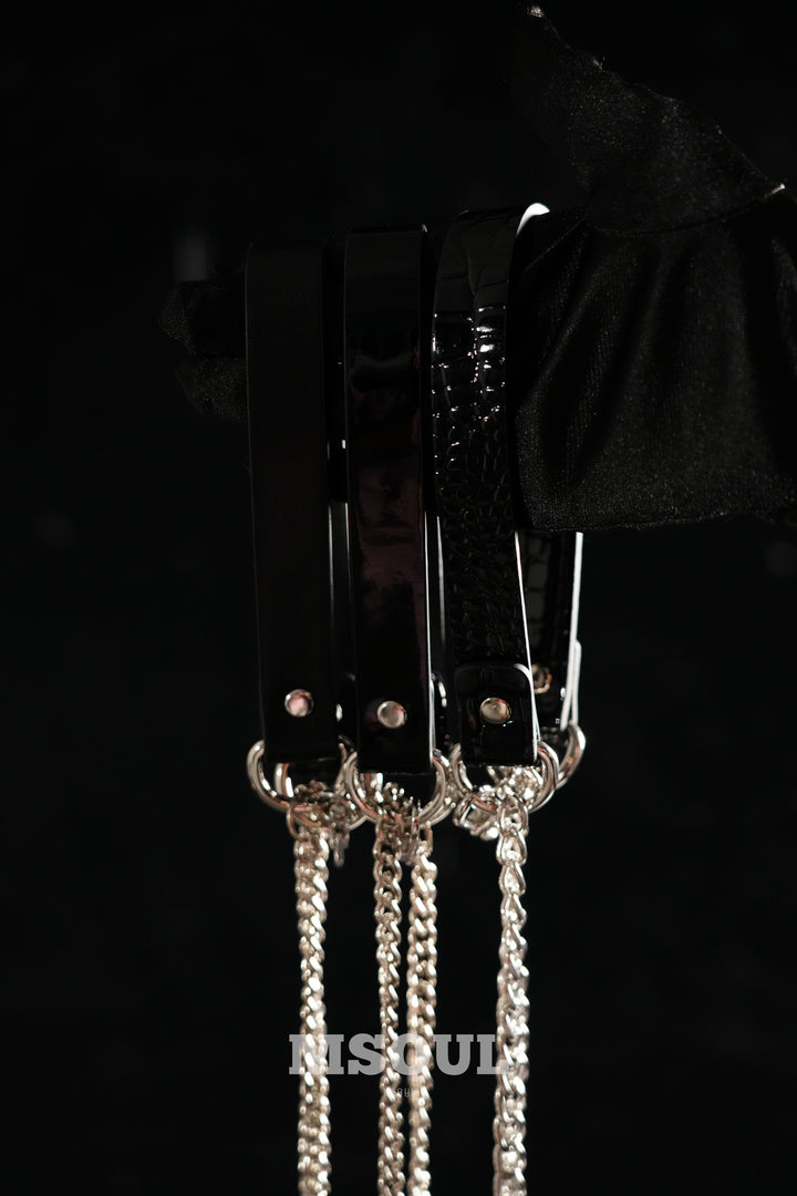 Elegant Chain Choker