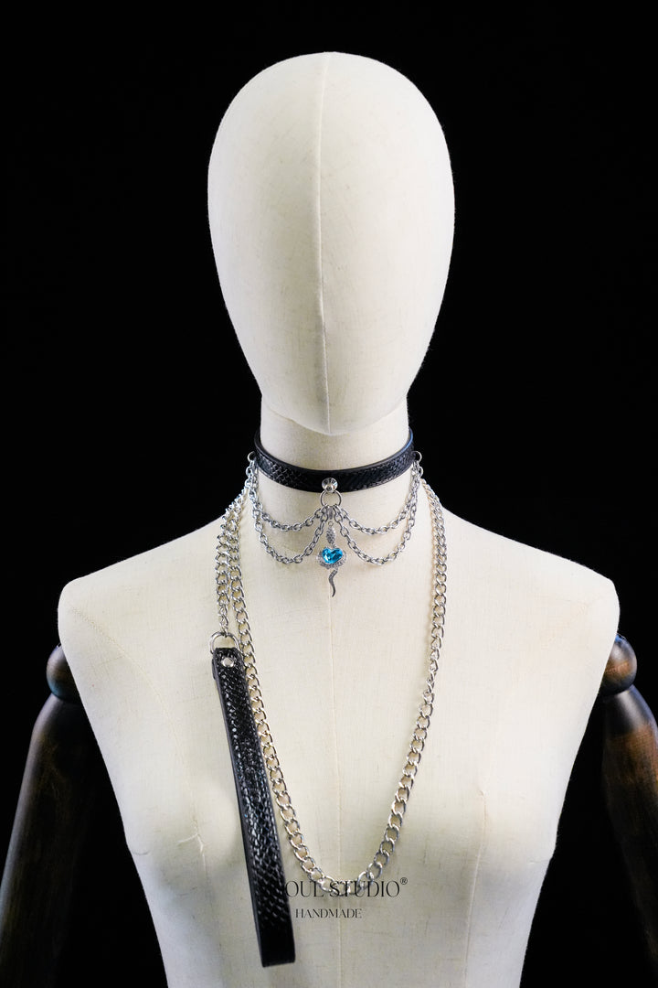 Snake skin Black Choker with Leash