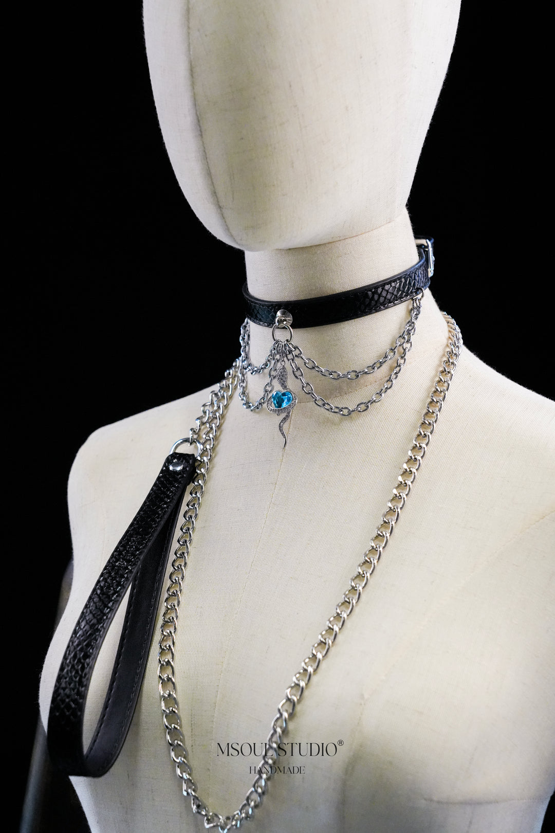 Snake skin Black Choker with Leash