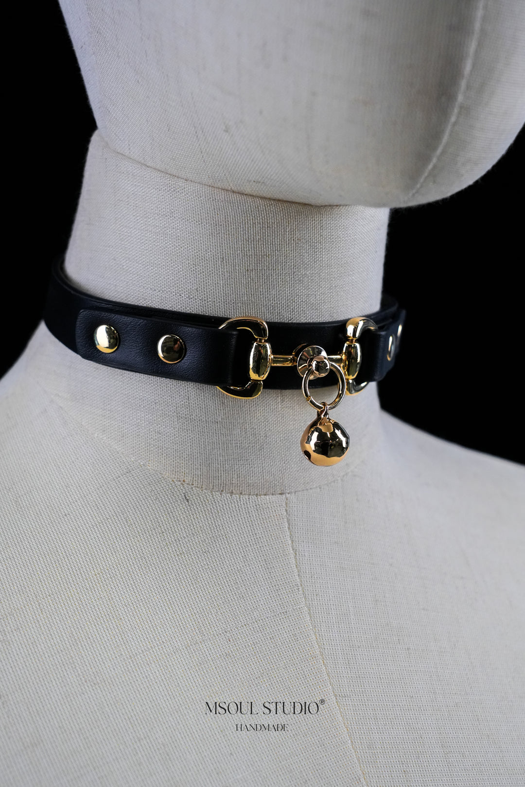 Natural leather Day Choker with Bell