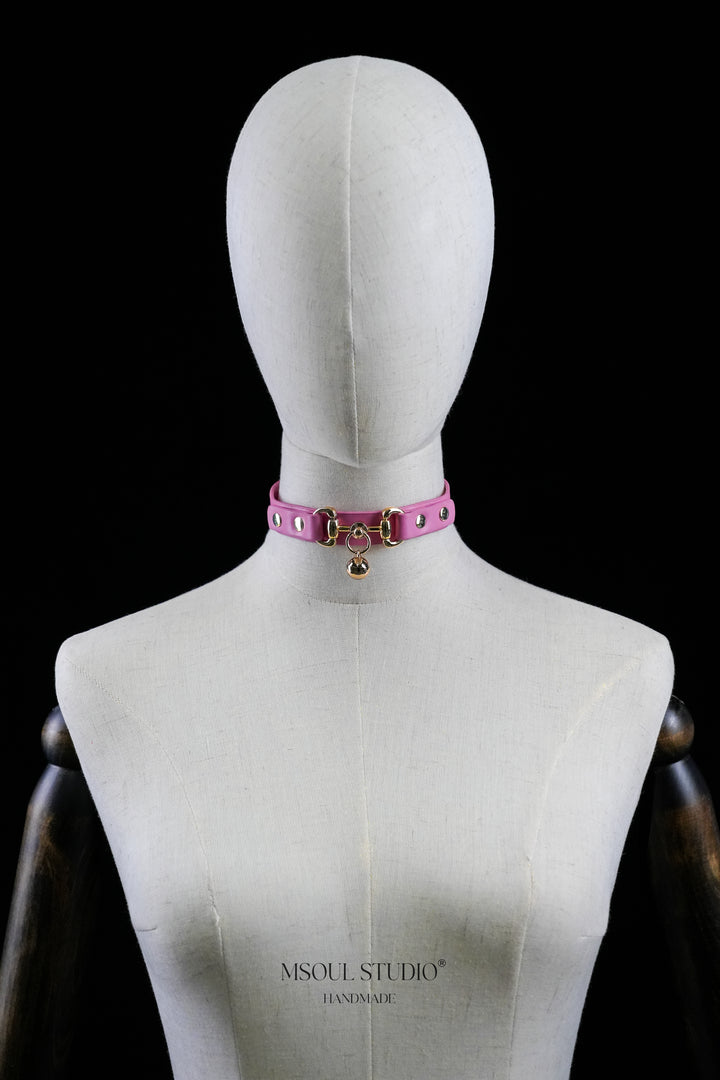 Day Choker with Bell Kitten Gold Chain