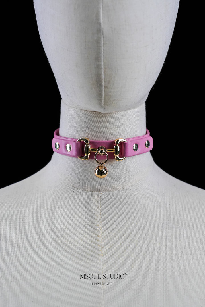Day Choker with Bell Kitten Gold Chain