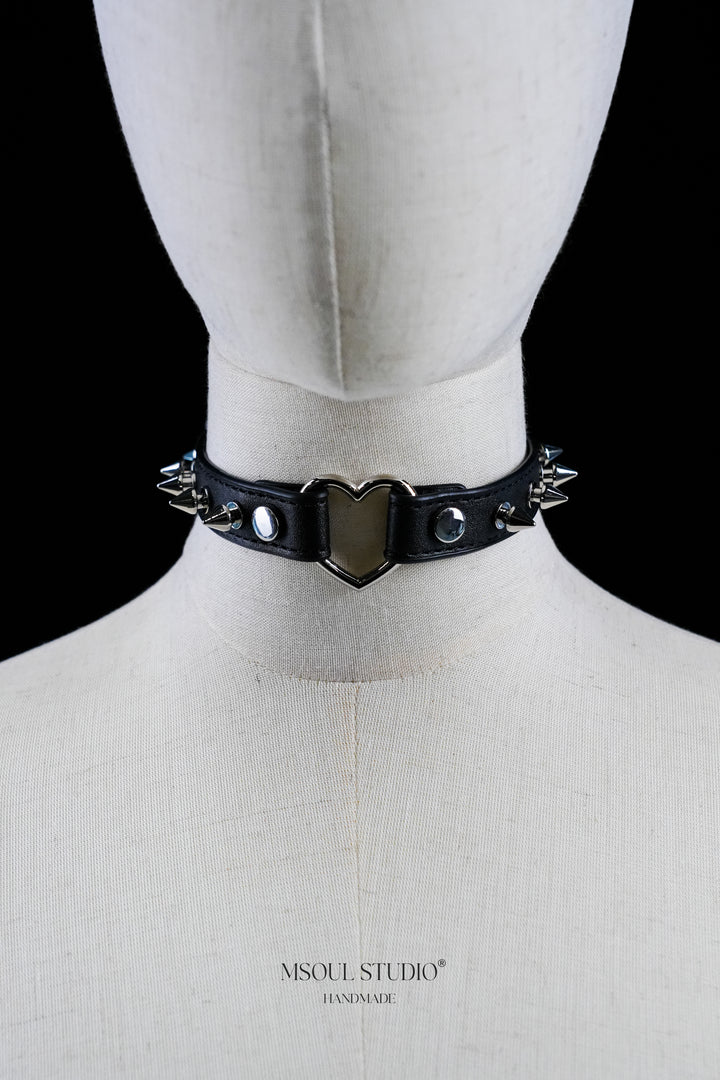 Punk Fashion Spike Choker