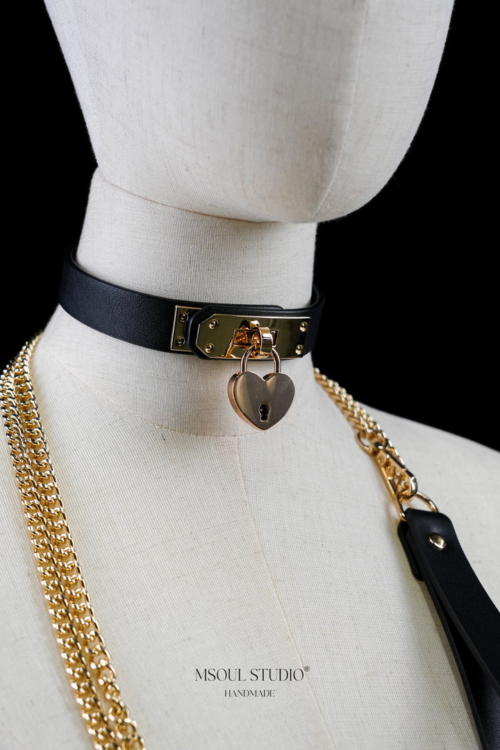 Heart Lock Leather choker