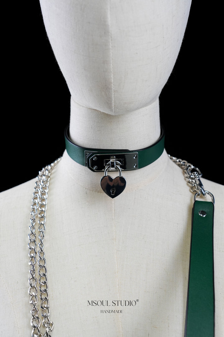 Heart Lock Leather choker