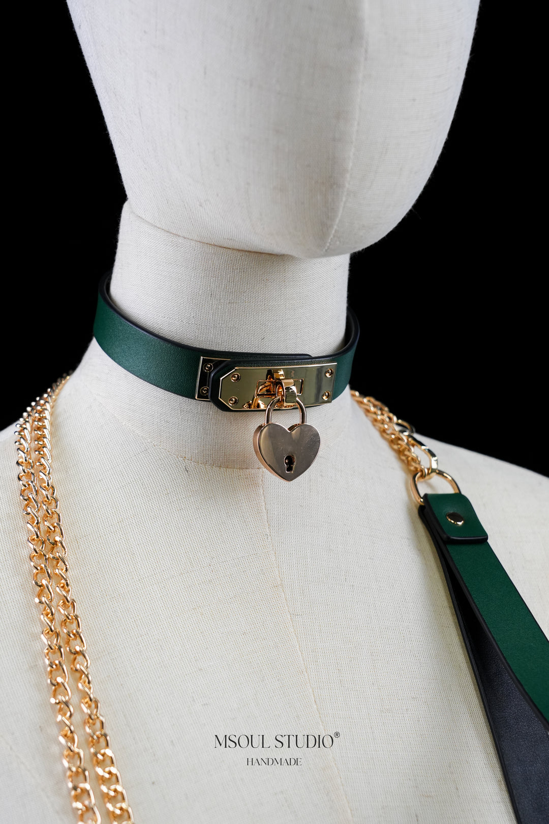 Heart Lock Leather choker