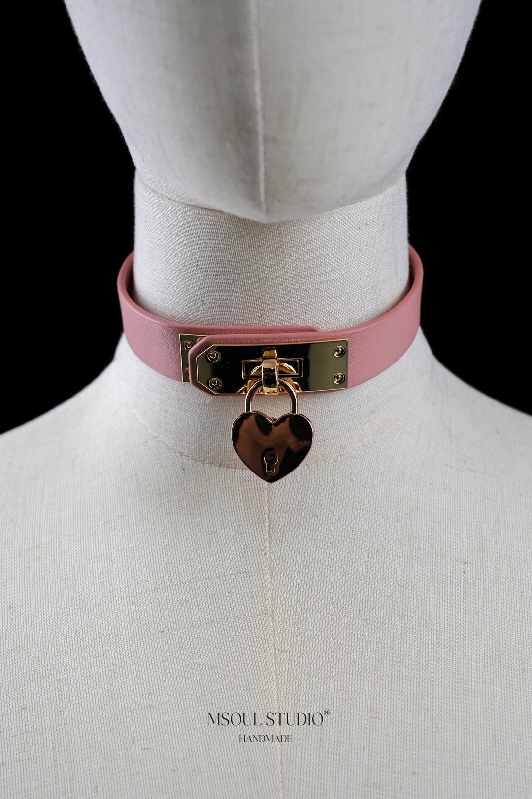 Heart Lock Leather choker