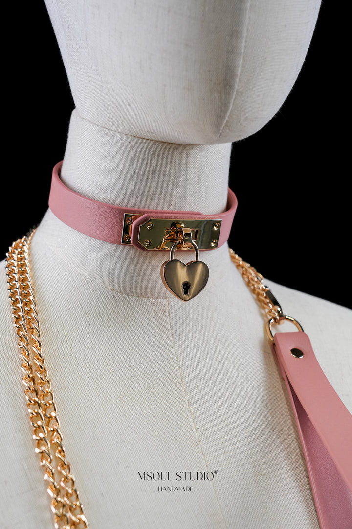 Heart Lock Leather choker