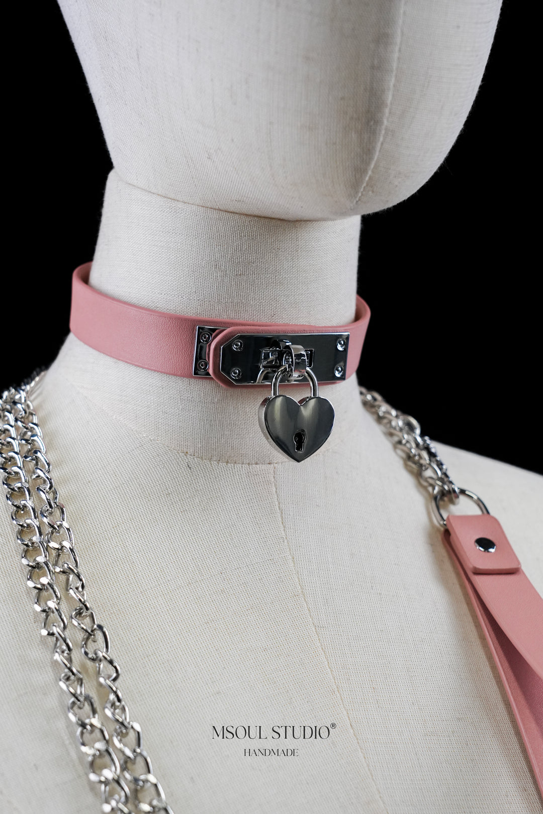 Heart Lock Leather choker