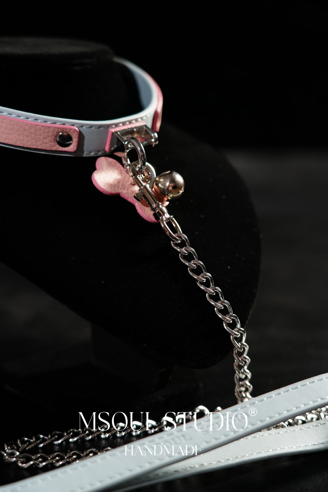 Blue Pink Label Collar