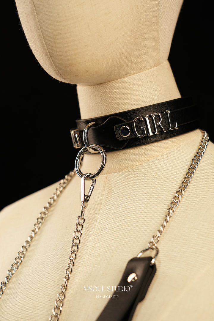 The Accolade Collar