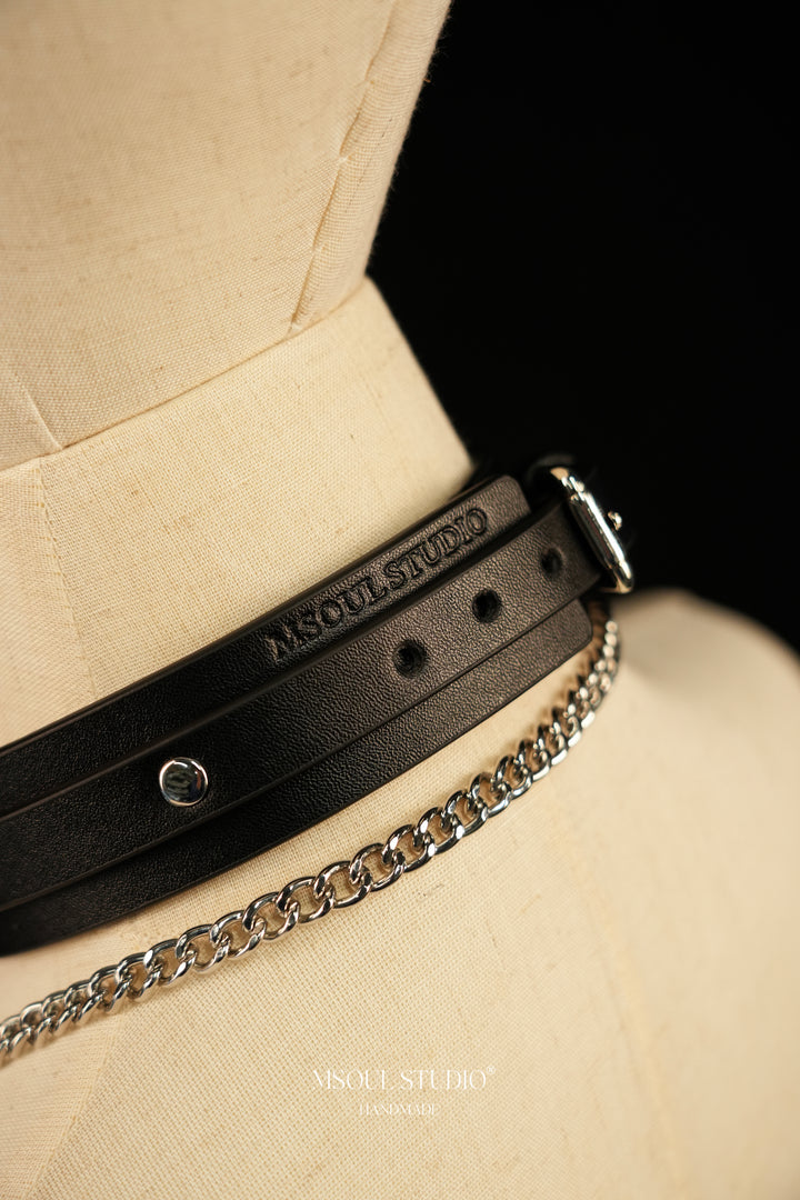 The Accolade Collar