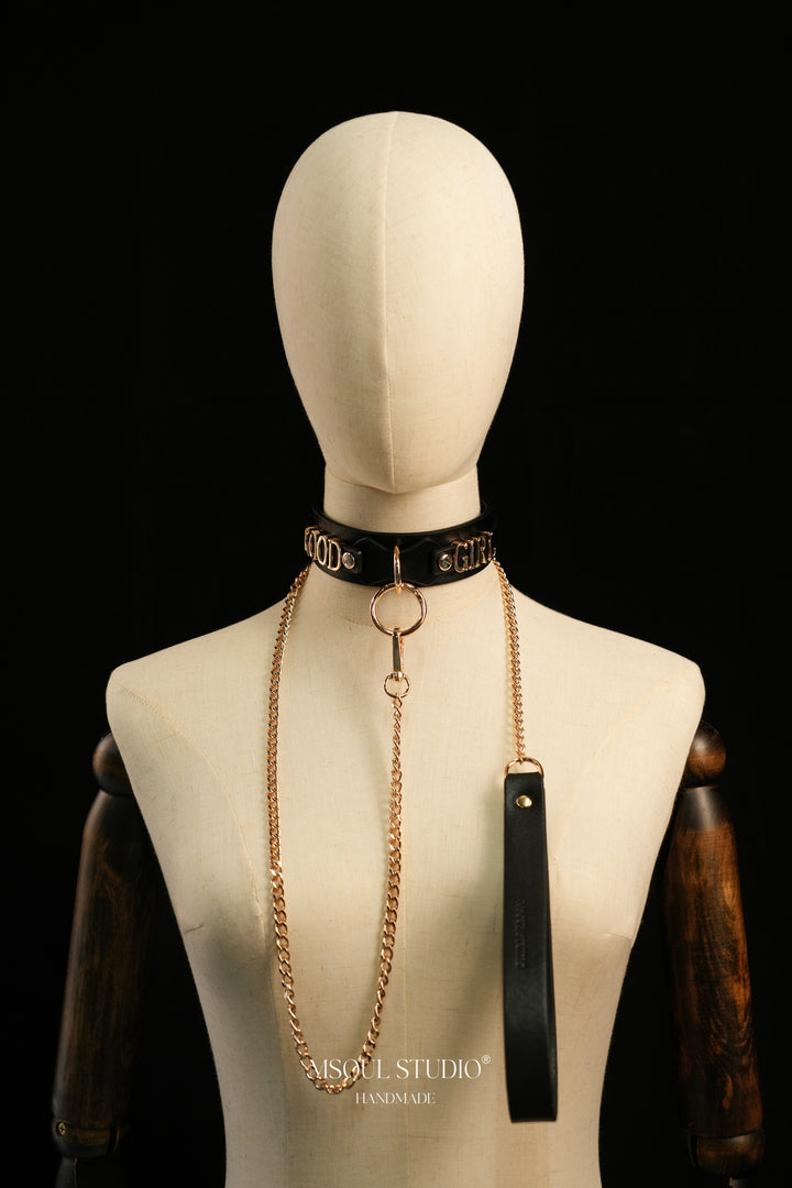 The Accolade Collar — Gold