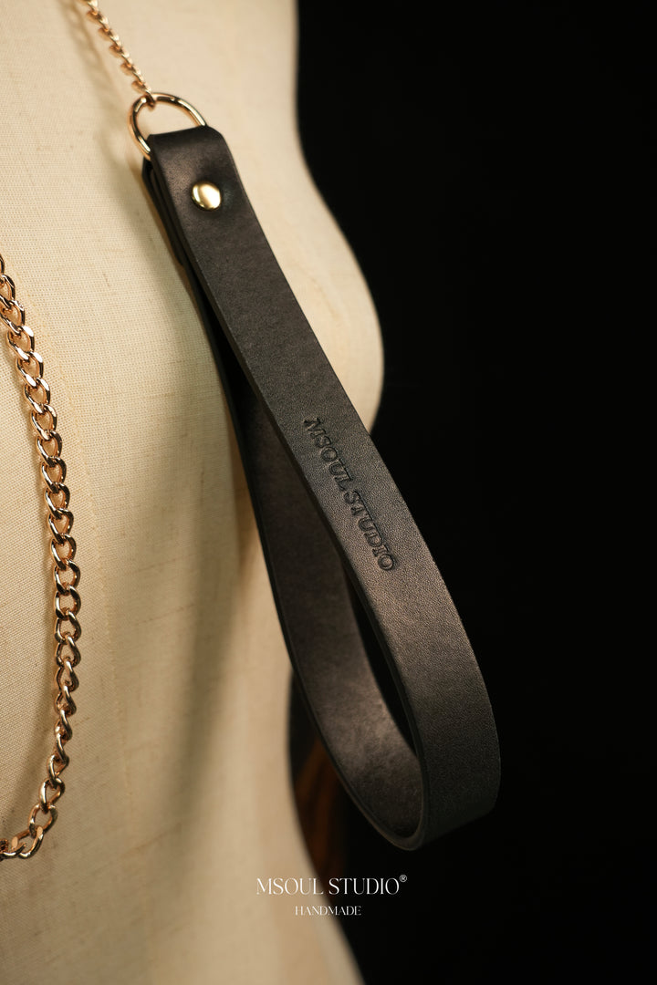 The Accolade Collar — Gold