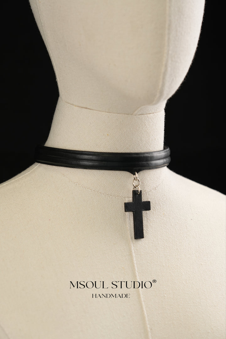 Faith Cross Choker ✝️