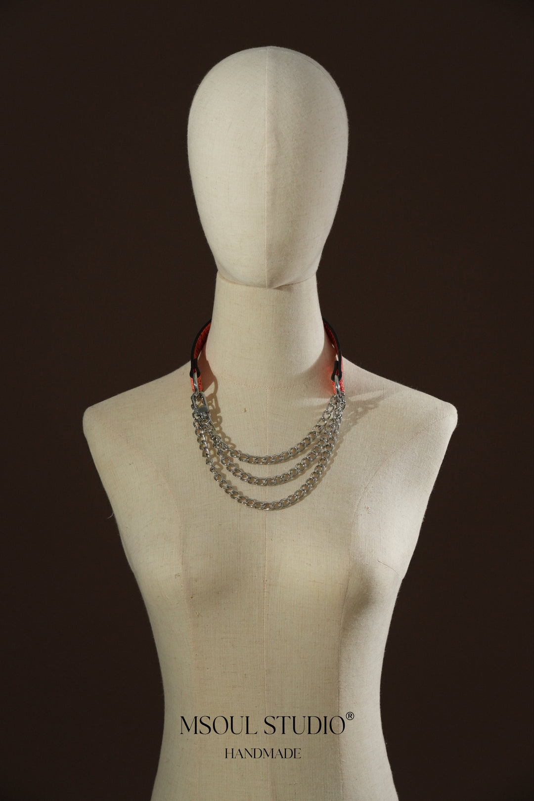Elegant Chain Choker