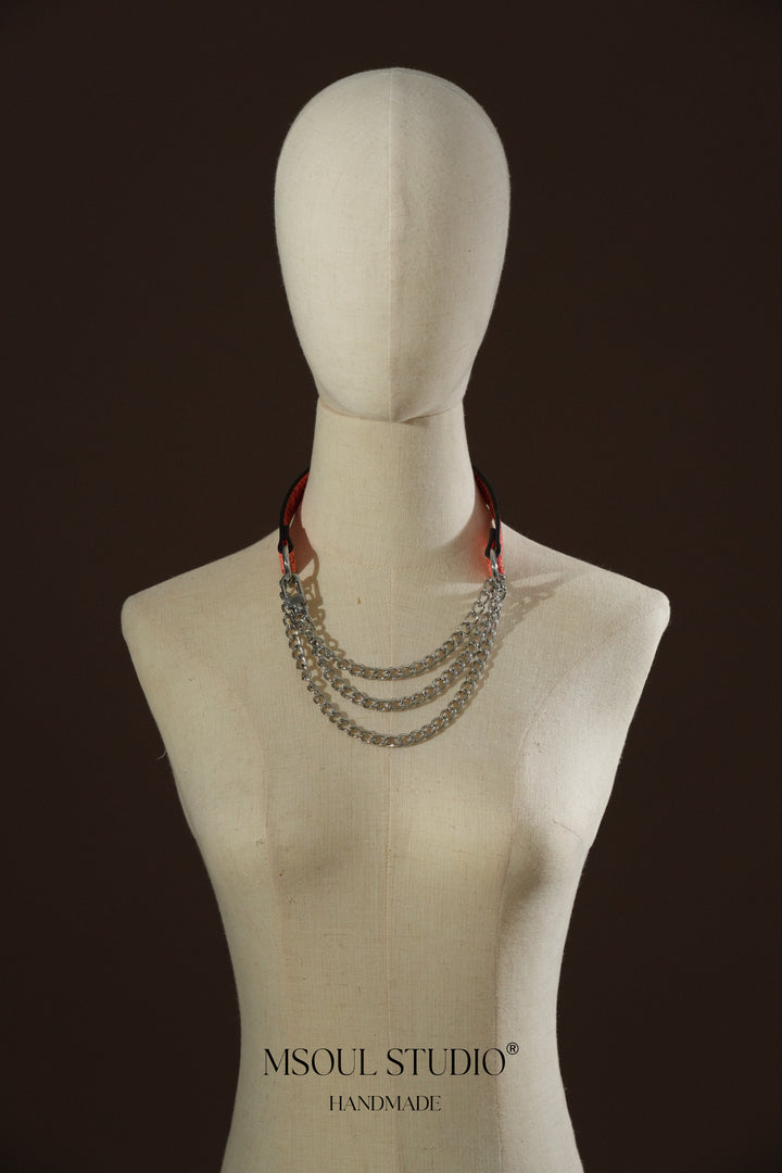 Elegant Chain Choker