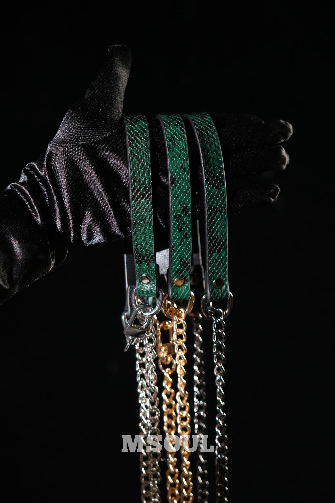 Domme Chain Choker