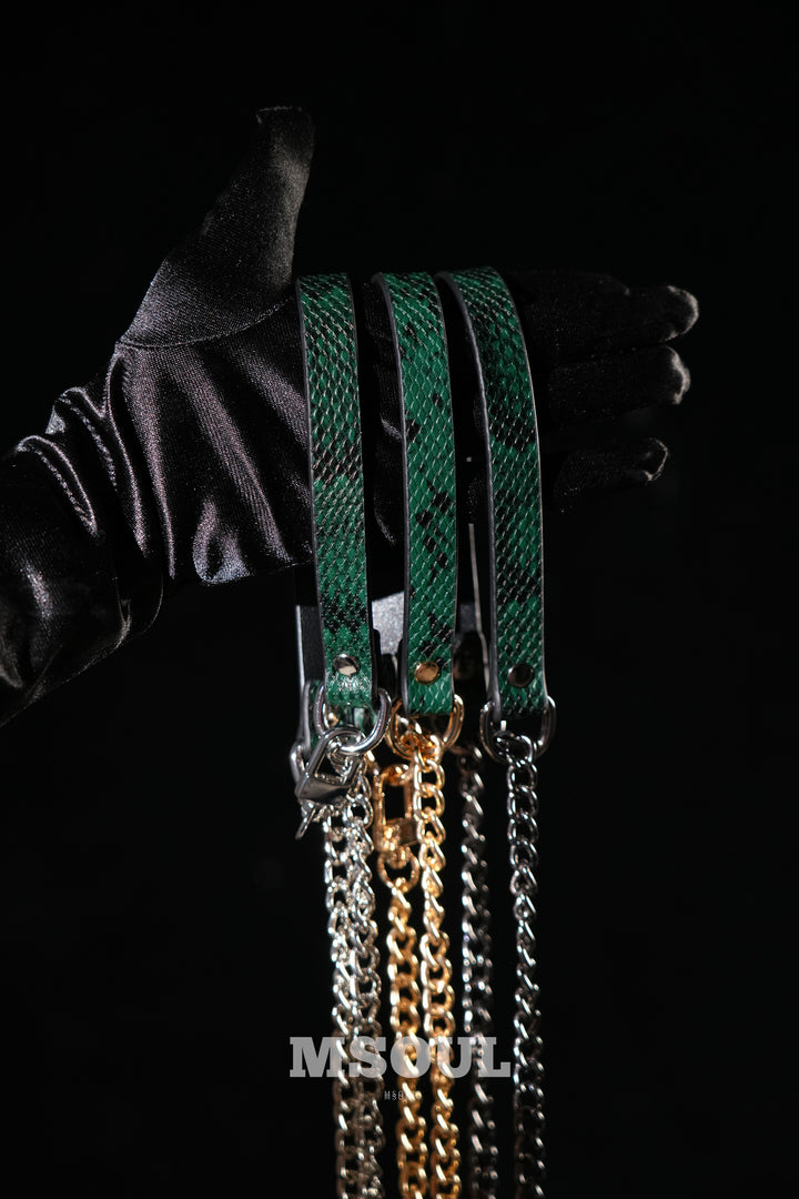 Domme Chain Choker