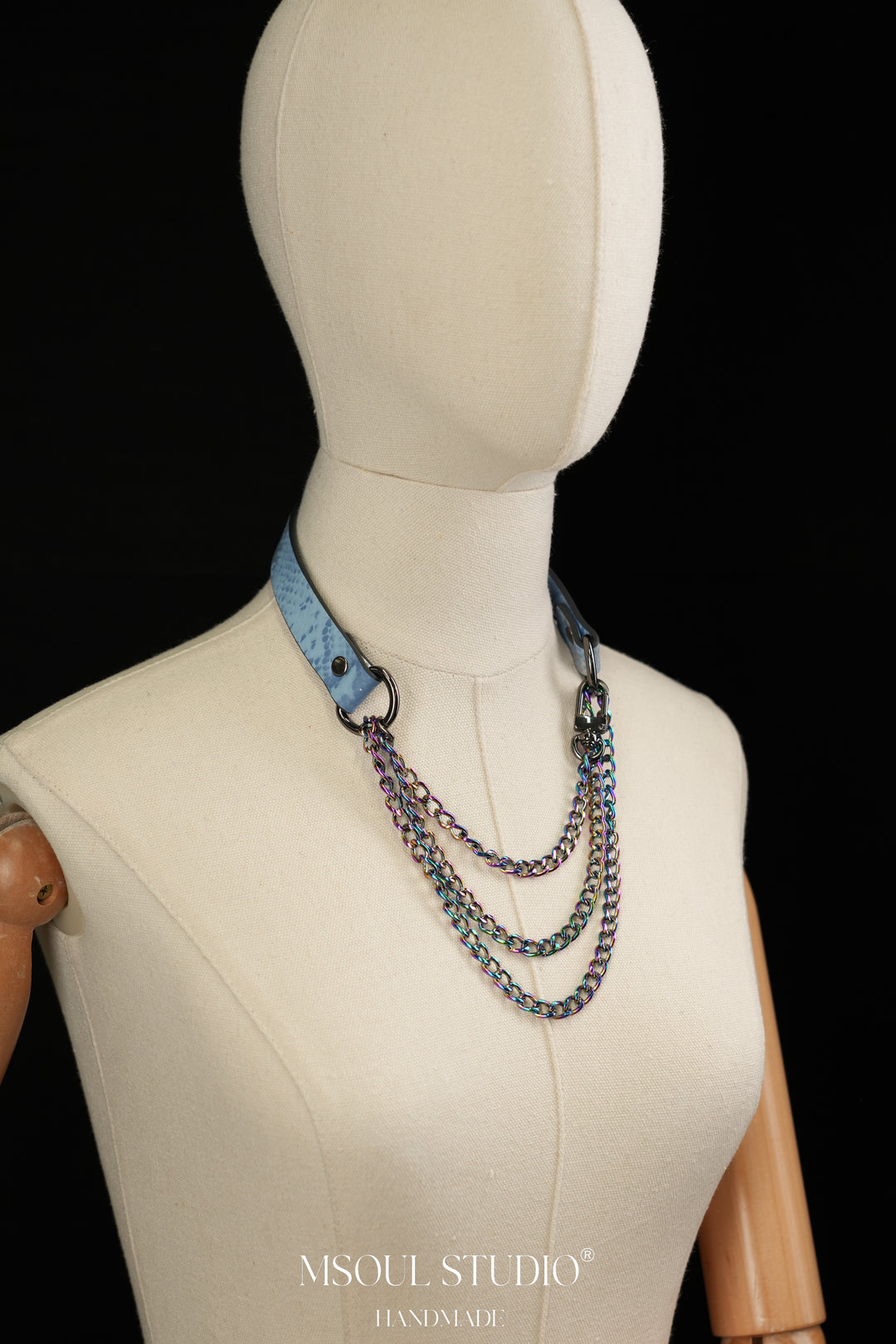 Domme Chain Choker