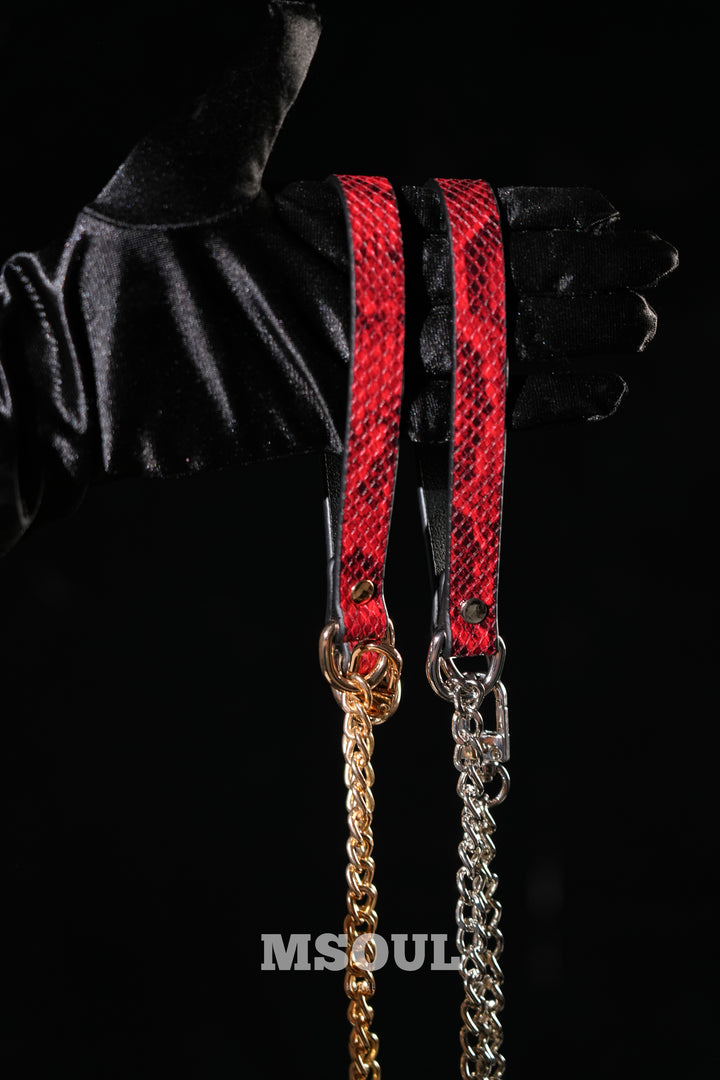 Elegant Chain Choker